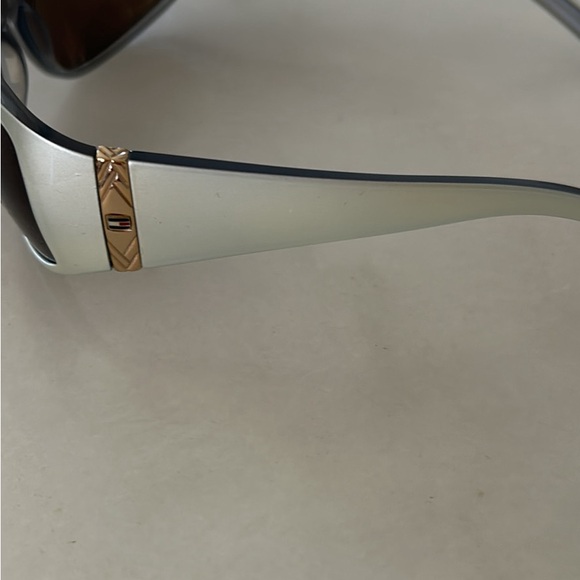 Tommy Hilfiger sunglasses - Picture 4 of 6